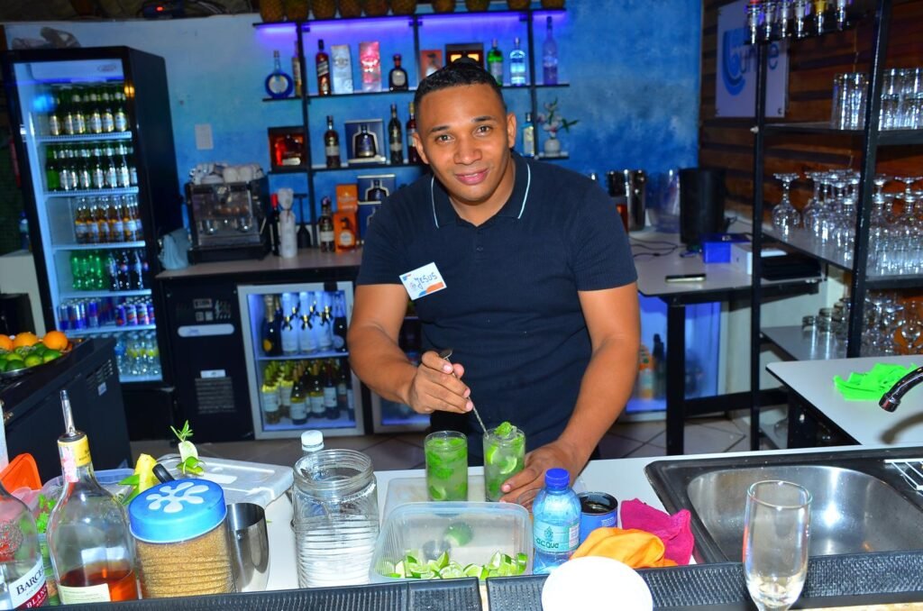 Mixologista las iguanas Bayahibe